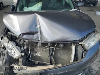 2012 Toyota Highlander Limited z VIN 5TDDK3EH0CS120104, wystawiony jako Copart lot #61293825 z przebiegiem 108 592 mil mil oraz Szkoda całkowita • Salvage title. Historia ofert i sprzedaży dostępna na DreamBid. Obrazek 11.