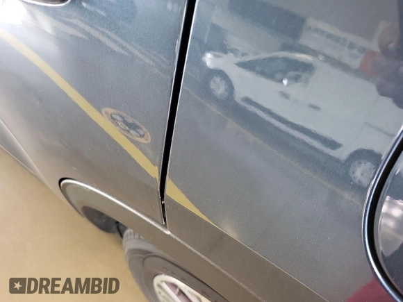 2020 Ford Escape SEL z VIN 1FMCU9H60LUB74495, wystawiony jako IAAI lot #42634880 z przebiegiem 39 530 mil mil oraz . Historia ofert i sprzedaży dostępna na DreamBid. Obrazek 2.