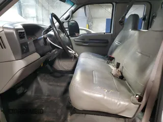 2000 Ford F-250 XL с VIN 1FTNX20FXYEE46737, выставлен на аукционе Copart как лот 47289065 с пробегом 278 030 миль миль и Списание • Salvage title. История ставок и продаж доступна на DreamBid. Изображение 7.