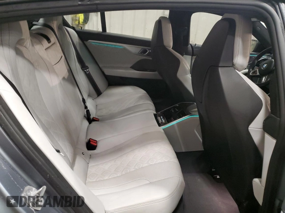 2022 BMW M8 Competition z VIN WBSGV0C02NCH36032, wystawiony jako Copart lot #45772865 z przebiegiem 33 647 mil mil oraz Szkoda całkowita • Salvage title. Historia ofert i sprzedaży dostępna na DreamBid. Obrazek 10.