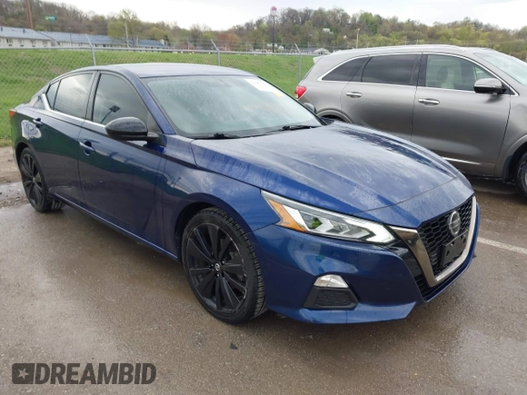 2019 Nissan Altima 2.5 SR with VIN 1N4BL4CV0KC179789, listed as a IAAI auction lot 41989401 with 82,028 mi miles. Bid and sale history available at carsss.com. Image 1.