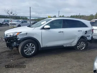 2018 Kia Sorento LX V6 with VIN 5XYPGDA52JG374276, listed as a IAAI auction lot 41825942 with 57,690 mi miles. Bid and sale history available at carsss.com. Image 15.