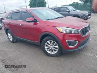 2017 Kia Sorento LX z VIN 5XYPGDA33HG331624, wystawiony jako IAAI lot #42386933 z przebiegiem 103 661 mil mil oraz . Historia ofert i sprzedaży dostępna na DreamBid. Obrazek 1.