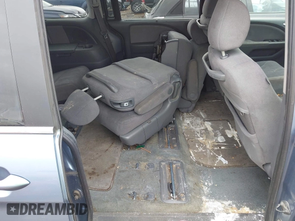 2007 Honda Odyssey EX with VIN 5FNRL38447B067235, listed as a IAAI auction lot 41899502 with 201,798 mi miles. Bid and sale history available at carsss.com. Image 8.