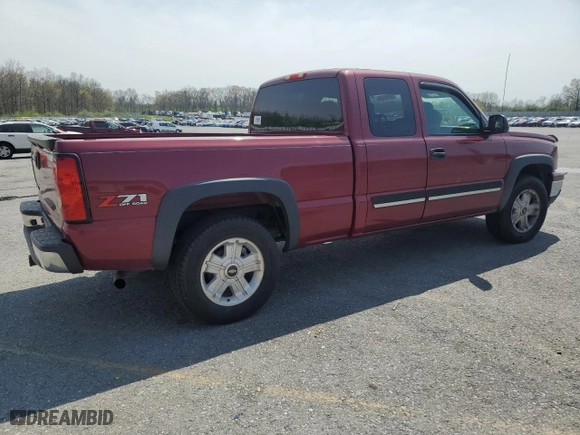2006 Chevrolet Silverado 1500 LT2 with VIN 1GCEK19B16Z239586, listed as a Copart auction lot 54582435 with 214,211 mi miles and Clean Title. Bid and sale history available at carsss.com. Image 3.