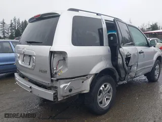 2005 Honda Pilot EX-L with NAVI with VIN 2HKYF18705H560698, listed as a IAAI auction lot 41219235 with 44,448 mi miles. Bid and sale history available at carsss.com. Image 6.