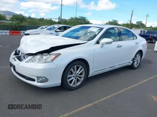 2011 Lexus ES 330 with VIN JTHBK1EG9B2418495, listed as a IAAI auction lot 40247075 with 14,891 mi miles and . Bid and sale history available at carsss.com. Image 2.