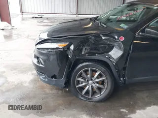 2014 Jeep Cherokee Limited with VIN 1C4PJMDS4EW182532, listed as a IAAI auction lot 42368726 with 124,060 mi miles and . Bid and sale history available at DreamBid. Image 6.