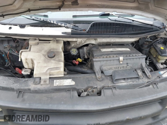 2000 Chevrolet City Express Cargo z VIN 1GCHG39R1Y1158810, wystawiony jako IAAI lot #41804626 z przebiegiem Nie podano mil oraz . Historia ofert i sprzedaży dostępna na DreamBid. Obrazek 10.