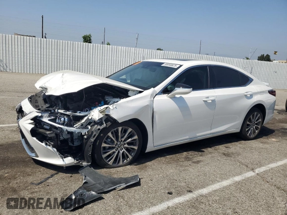 2024 Lexus ES 300h with VIN 58ADA1C10RU040064, listed as a Copart auction lot 58858825 with 8,021 mi miles and Salvage title. Bid and sale history available at DreamBid. Image 1.