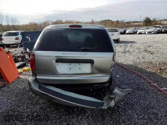 2004 Dodge Caravan SE z VIN 1D4GP24R54B594631, wystawiony jako Copart lot #82485524 z przebiegiem 188 325 mil mil oraz Szkoda całkowita • Salvage title. Historia ofert i sprzedaży dostępna na DreamBid. Obrazek 6.