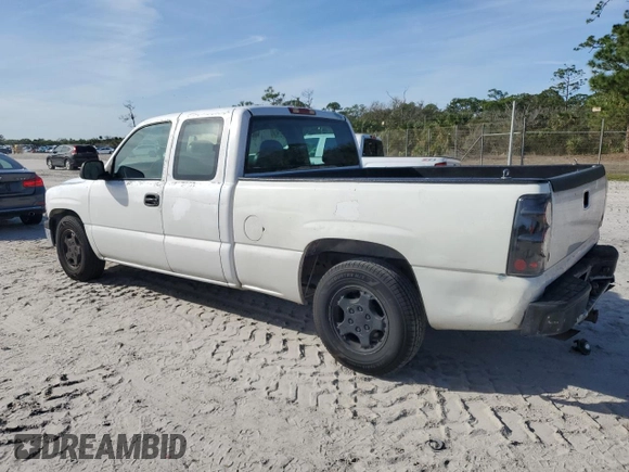 2000 Chevrolet Silverado 1500 with VIN 2GCEC19WXY1380555, listed as a Copart auction lot 41384365 with 244,927 mi miles and Clean Title. Bid and sale history available at DreamBid. Image 2.