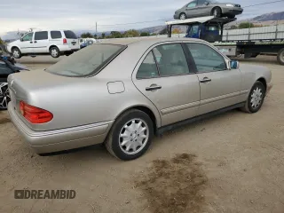 1998 Mercedes-Benz E-Class with VIN WDBJF65F2WA655345, listed as a Copart auction lot 81638574 with 159,554 mi miles and Clean Title. Bid and sale history available at carsss.com. Image 3.