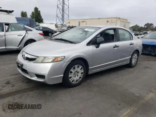 2010 Honda Civic z VIN 19XFA1E39AE028789, wystawiony jako Copart lot #71501844 z przebiegiem 136 429 mil mil oraz Szkoda całkowita • Salvage title. Historia ofert i sprzedaży dostępna na DreamBid. Obrazek 1.