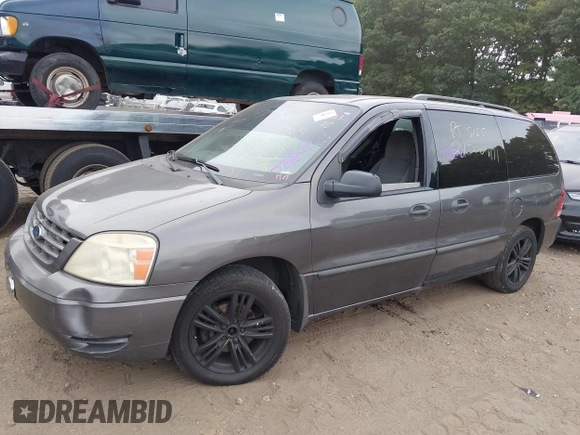 2005 Ford Freestar SE z VIN 2FMDA51645BA69323, wystawiony jako IAAI lot #40399931 z przebiegiem Nie podano mil oraz . Historia ofert i sprzedaży dostępna na DreamBid. Obrazek 2.