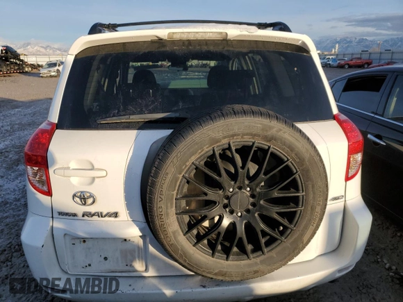 2007 Toyota RAV4 Sport with VIN JTMBK32V476025200, listed as a Copart auction lot 85039324 with 177,018 mi miles and Salvage Title. Bid and sale history available at carsss.com. Image 6.