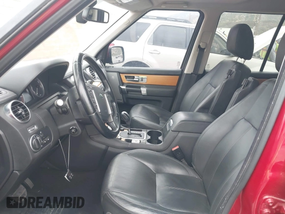 2013 Land Rover LR4 Lux with VIN SALAK2D48DA675207, listed as a IAAI auction lot 42053604 with 110,236 mi miles and . Bid and sale history available at DreamBid. Image 5.
