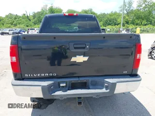 2009 Chevrolet Silverado 1500 LT with VIN 3GCEC23J19G111114, listed as a IAAI auction lot 42178205 with 56,755 mi miles. Bid and sale history available at carsss.com. Image 16.