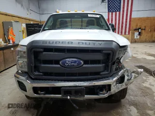2014 Ford F-350 XL with VIN 1FTRF3B6XEEA55784, listed as a Copart auction lot 62007995 with 71,765 mi miles and Salvage title. Bid and sale history available at DreamBid. Image 5.