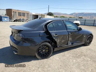 2011 BMW 3 Series 328i z VIN WBAPH5C58BA444037, wystawiony jako Copart lot #62957135 z przebiegiem 107 591 mil mil oraz Szkoda całkowita • Salvage title. Historia ofert i sprzedaży dostępna na DreamBid. Obrazek 3.