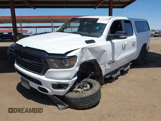 2021 Ram 1500 Big Horn с VIN 1C6SRFBT7MN682934, выставлен на аукционе IAAI как лот 42239094 с пробегом 85 381 миль миль и . История ставок и продаж доступна на DreamBid. Изображение 17.