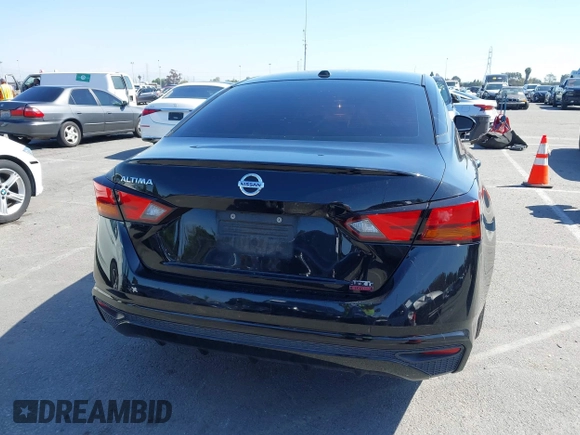 2020 Nissan Altima 2.5 S with VIN 1N4BL4BV6LC200227, listed as a IAAI auction lot 41740177 with 103,033 mi miles. Bid and sale history available at carsss.com. Image 17.