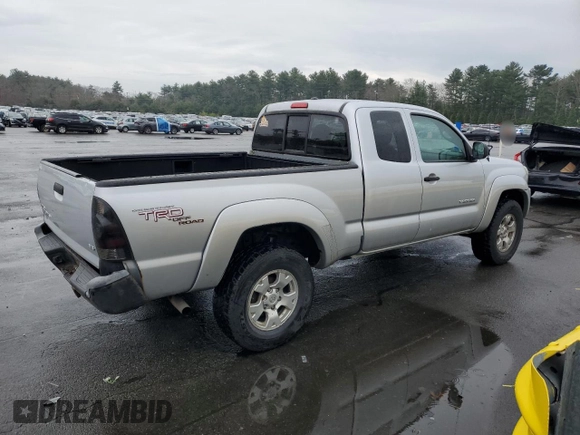 2011 Toyota Tacoma with VIN 5TFUU4EN7BX017972, listed as a Copart auction lot 53017515 with 90,065 mi miles and Salvage title. Bid and sale history available at DreamBid. Image 3.