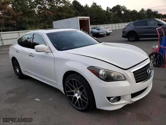 2013 Infiniti M37 with VIN JN1BY1AR7DM600665, listed as a Copart auction lot 77931154 with 0 miles and Non Repairable. Bid and sale history available at carsss.com. Image 4.