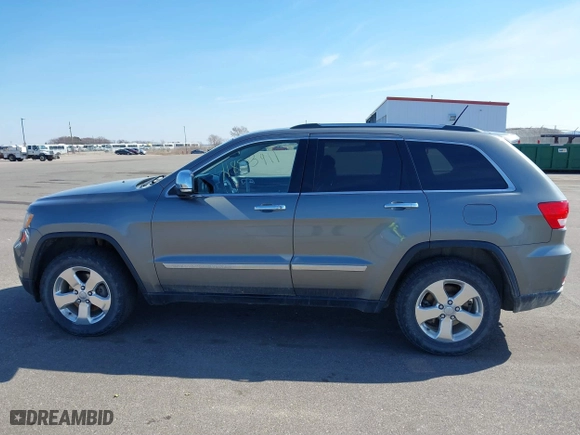 2013 Jeep Grand Cherokee Limited with VIN 1C4RJFBG1DC616179, listed as a IAAI auction lot 41853911 with 138,800 mi miles. Bid and sale history available at carsss.com. Image 14.