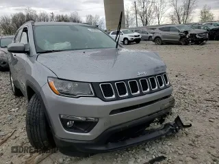 2020 Jeep Compass Latitude z VIN 3C4NJDBB6LT117095, wystawiony jako Copart lot #54346655 z przebiegiem 26 047 mil mil oraz Szkoda całkowita • Salvage title. Historia ofert i sprzedaży dostępna na DreamBid. Obrazek 14.
