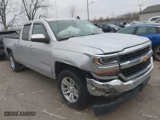 2017 Chevrolet Silverado 1500 LT with VIN 1GCVKREH5HZ102727, listed as a IAAI auction lot 41737382 with 174,519 mi miles. Bid and sale history available at carsss.com. Image 1.