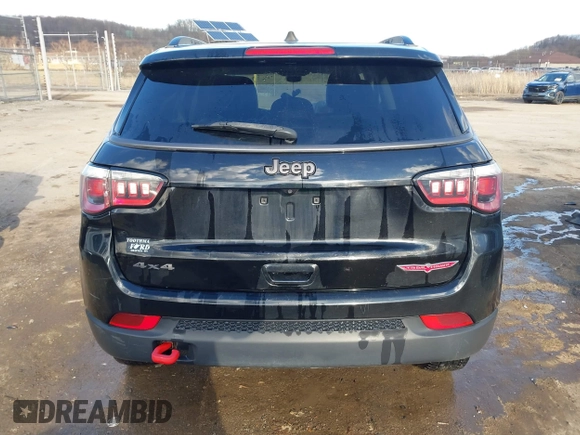 2019 Jeep Compass Trailhawk with VIN 3C4NJDDBXKT671364, listed as a IAAI auction lot 41655974 with 104,252 mi miles and . Bid and sale history available at carsss.com. Image 17.