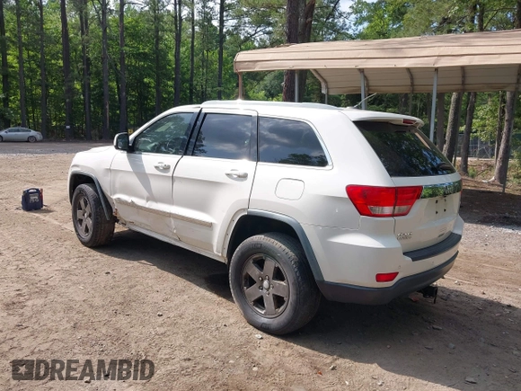 2011 Jeep Grand Cherokee Laredo с VIN 1J4RR4GG0BC641071, выставлен на аукционе IAAI как лот 42460718 с пробегом Не указан миль и . История ставок и продаж доступна на DreamBid. Изображение 3.