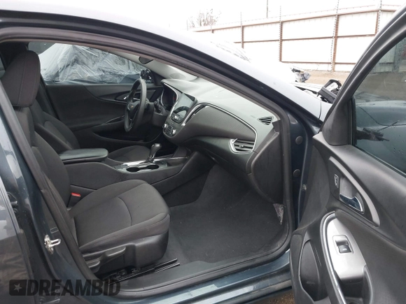 2019 Chevrolet Malibu LT with VIN 1G1ZD5ST4KF141307, listed as a IAAI auction lot 41513580 with 130,388 mi miles and . Bid and sale history available at DreamBid. Image 5.