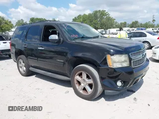 2011 Chevrolet Tahoe LT z VIN 1GNSKBE09BR378847, wystawiony jako IAAI lot #42148422 z przebiegiem 313 794 mil mil oraz . Historia ofert i sprzedaży dostępna na DreamBid. Obrazek 1.