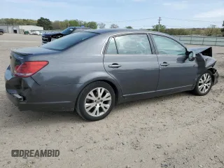 2008 Toyota Avalon XL z VIN 4T1BK36B28U280209, wystawiony jako Copart lot #51583845 z przebiegiem 102 165 mil mil oraz Szkoda całkowita • Salvage title. Historia ofert i sprzedaży dostępna na DreamBid. Obrazek 3.