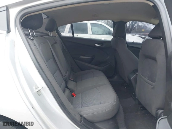 2018 Chevrolet Cruze LT with VIN 1G1BE5SM8J7240227, listed as a IAAI auction lot 41522265 with 103,708 mi miles. Bid and sale history available at carsss.com. Image 8.