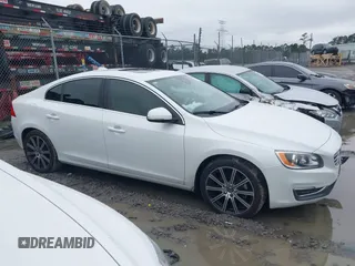 2017 Volvo S60 Inscription with VIN LYV402HKXHB148240, listed as a IAAI auction lot 41618292 with 77,870 mi miles. Bid and sale history available at carsss.com. Image 13.