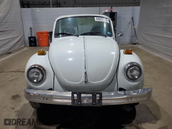 1979 Volkswagen Beetle z VIN 1592017519, wystawiony jako Copart lot #64070775 z przebiegiem Nie podano mil oraz Czysty tytuł • Clean title. Historia ofert i sprzedaży dostępna na DreamBid. Obrazek 5.