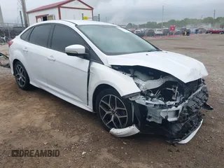 2016 Ford Focus SE с VIN 1FADP3F21GL288553, выставлен на аукционе IAAI как лот 42253117 с пробегом 107 727 миль миль и . История ставок и продаж доступна на DreamBid. Изображение 1.