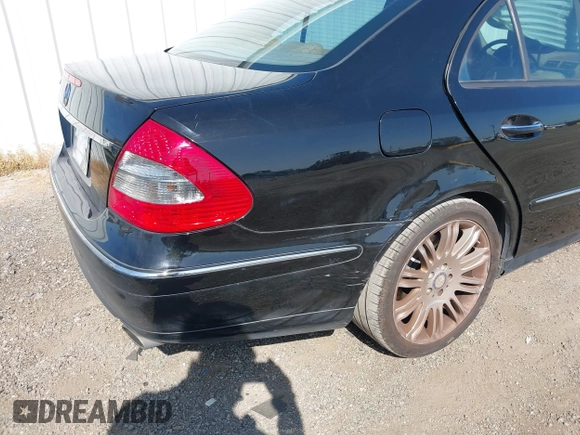 2008 Mercedes-Benz E 350 Luxury z VIN WDBUF56X58B307650, wystawiony jako IAAI lot #42004345 z przebiegiem 140 484 mil mil oraz . Historia ofert i sprzedaży dostępna na DreamBid. Obrazek 6.