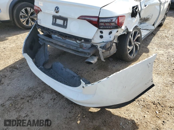2022 Volkswagen Jetta GLI Autobahn z VIN 3VW2T7BU0NM011171, wystawiony jako Copart lot #84666734 z przebiegiem 63 004 mil mil oraz Szkoda całkowita • Salvage title. Historia ofert i sprzedaży dostępna na DreamBid. Obrazek 12.