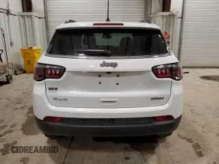 2024 Jeep Compass Latitude Lux с VIN 3C4NJDFN0RT127036, выставлен на аукционе Copart как лот 50198325 с пробегом 2 361 миль миль и Списание • Salvage title. История ставок и продаж доступна на DreamBid. Изображение 6.