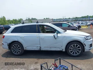 2017 Audi Q7 Prestige с VIN WA1VABF77HD030761, выставлен на аукционе IAAI как лот 42459623 с пробегом 87 068 миль миль и . История ставок и продаж доступна на DreamBid. Изображение 13.