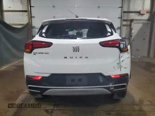 2025 Buick Encore GX Preferred z VIN KL4AMCSL7SB155776, wystawiony jako Copart lot #65182045 z przebiegiem 8 818 mil mil oraz Szkoda całkowita • Salvage title. Historia ofert i sprzedaży dostępna na DreamBid. Obrazek 6.