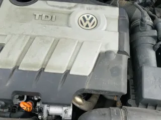 2009 Volkswagen Jetta with VIN 3VWAL71K59M164338, listed as a IAAI auction lot 41619846 with 297,309 mi miles and . Bid and sale history available at DreamBid. Image 12.