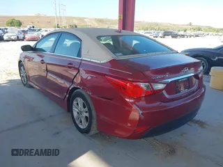 2014 Hyundai Sonata GLS with VIN 5NPEB4AC0EH824476, listed as a IAAI auction lot 42126702 with 117,386 mi miles and . Bid and sale history available at carsss.com. Image 3.