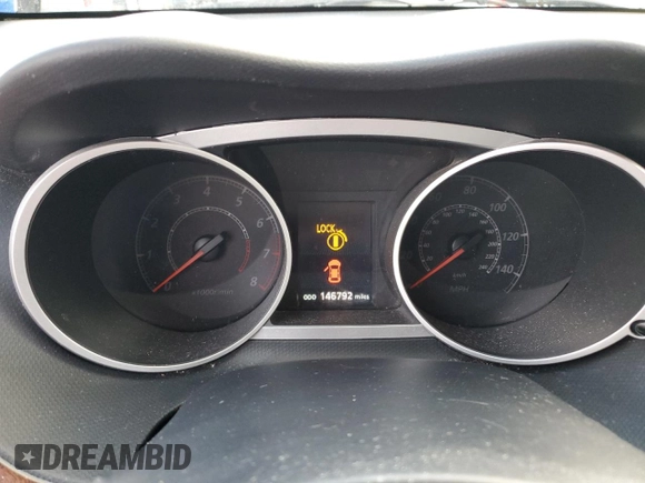 2010 Mitsubishi Outlander z VIN JA4AT3AW6AZ008689, wystawiony jako Copart lot #43402055 z przebiegiem 146 792 mil mil oraz Czysty tytuł • Clean title. Historia ofert i sprzedaży dostępna na DreamBid. Obrazek 9.