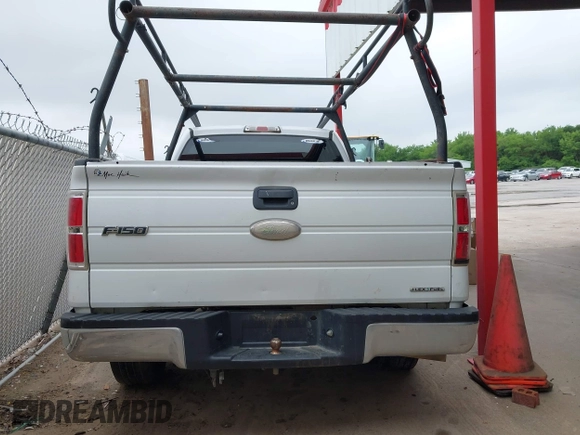 2011 Ford F-150 XL with VIN 1FTEX1CM3BFC07956, listed as a IAAI auction lot 41897005 with 277,429 mi miles. Bid and sale history available at carsss.com. Image 16.