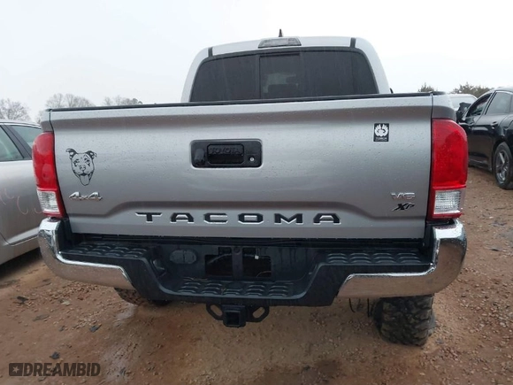 2017 Toyota Tacoma SR5 with VIN 5TFCZ5AN7HX080023, listed as a IAAI auction lot 41694844 with 79,295 mi miles. Bid and sale history available at carsss.com. Image 16.